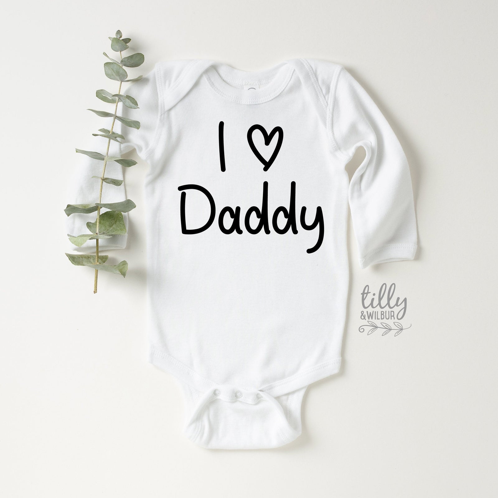 I Love Daddy Bodysuit, I Love Daddy Onesie, Father's Day Onesie, Daddy I Love You Onesie, Father's Day Bodysuit, 1st Father's Day Onesie