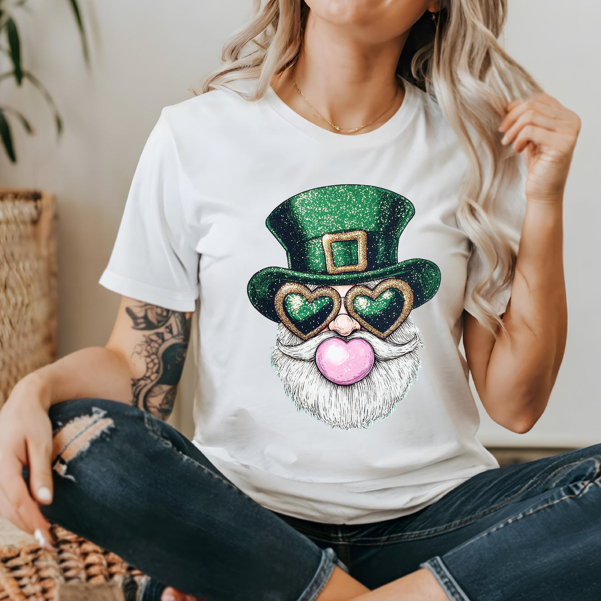St Patrick&#39;s Day T-Shirt, Leprechaun T-Shirt, Retro Leprechaun Irish T-Shirt, Cute Leprechaun T-Shirt, Leprechaun Bubble Gum Shirt