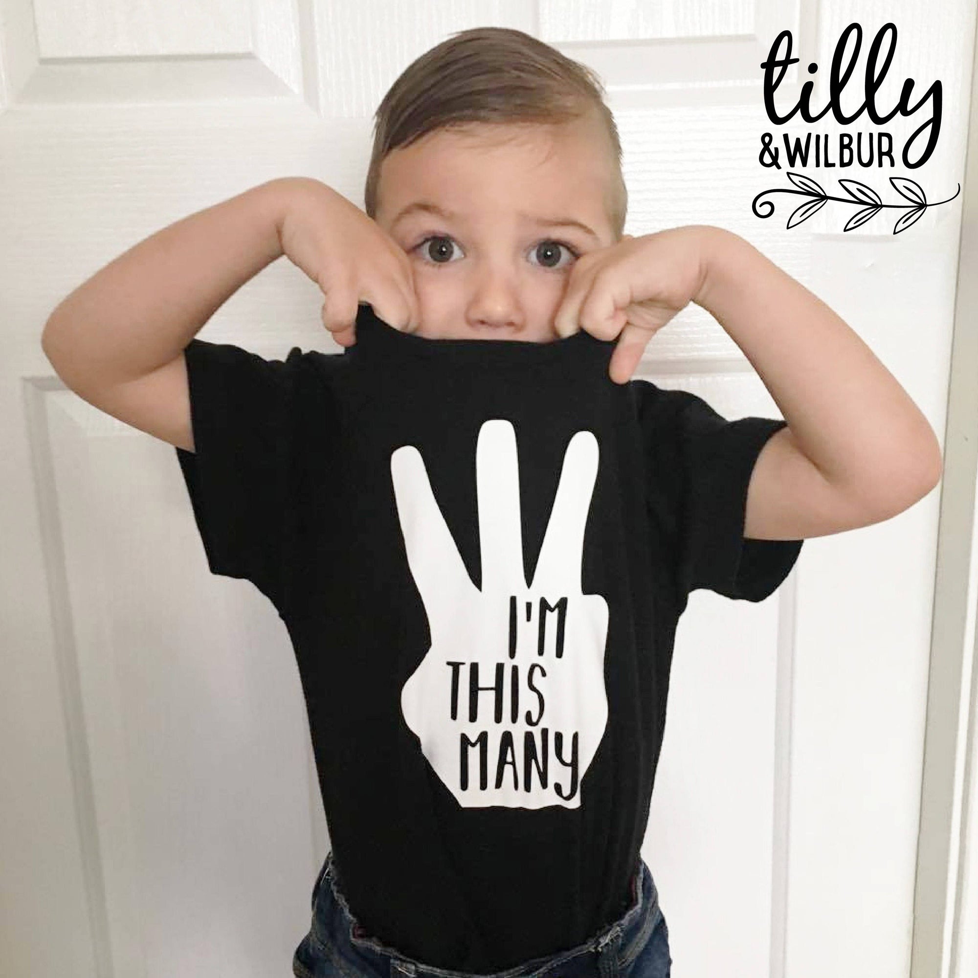 I'm This Many Three Finger Birthday T-Shirt, 3rd Third Birthday Tee, Third Birthday Gift, Boys Third Birthday, Boys Birthday Tee,