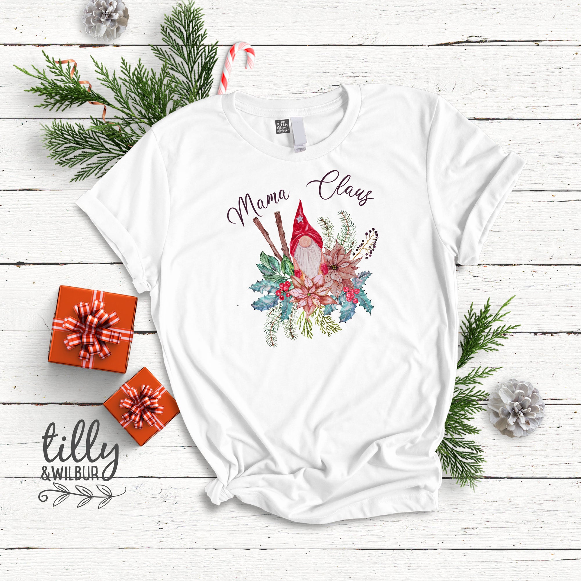 Mama Claus Christmas T-shirt, Mummy Christmas Shirt, Gnome Christmas T-Shirt Gift For Mum, Women&#39;s T-Shirt, Christmas Gift For Mum, Mum Gift