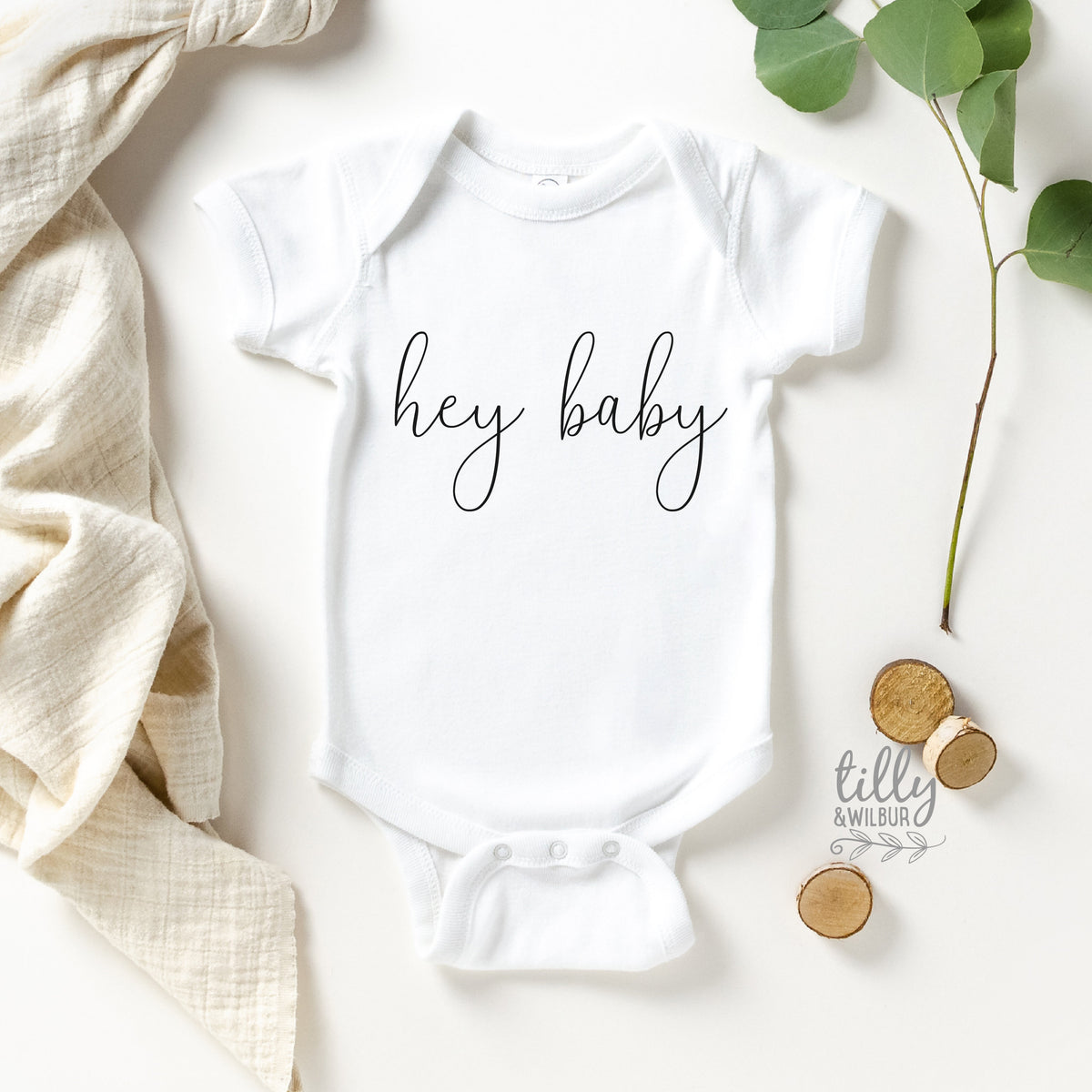 Hey Baby Bodysuit For New Arrivals, Hey Baby Newborn Gift, Newborn Gift, New Baby Gift, Unisex Baby Shower Gift, Pregnancy Announcement Gift