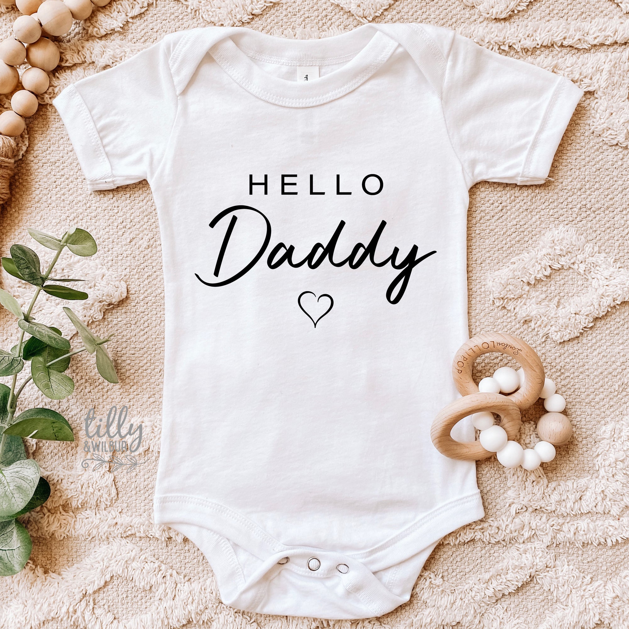 Hello Daddy Baby Bodysuit, Daddy Reveal Bodysuit, Pregnancy Announcement to Husband, Pregnancy Reveal To Husband, Hello Daddy Onesie