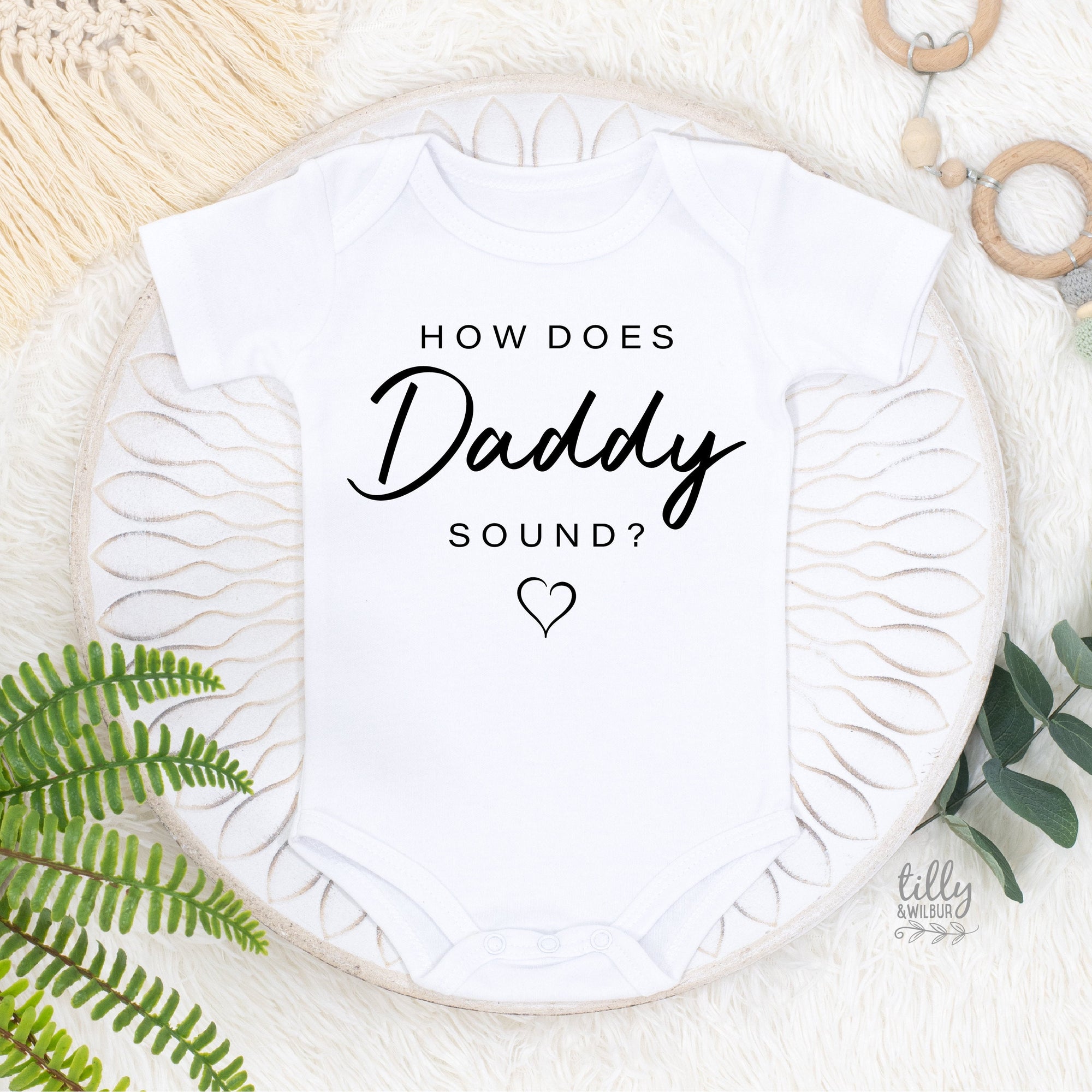 How Does Daddy Sound Baby Bodysuit, Daddy Reveal Bodysuit, Pregnancy Announcement to Daddy, Pregnancy Reveal To Husband, Hello Daddy Onesie