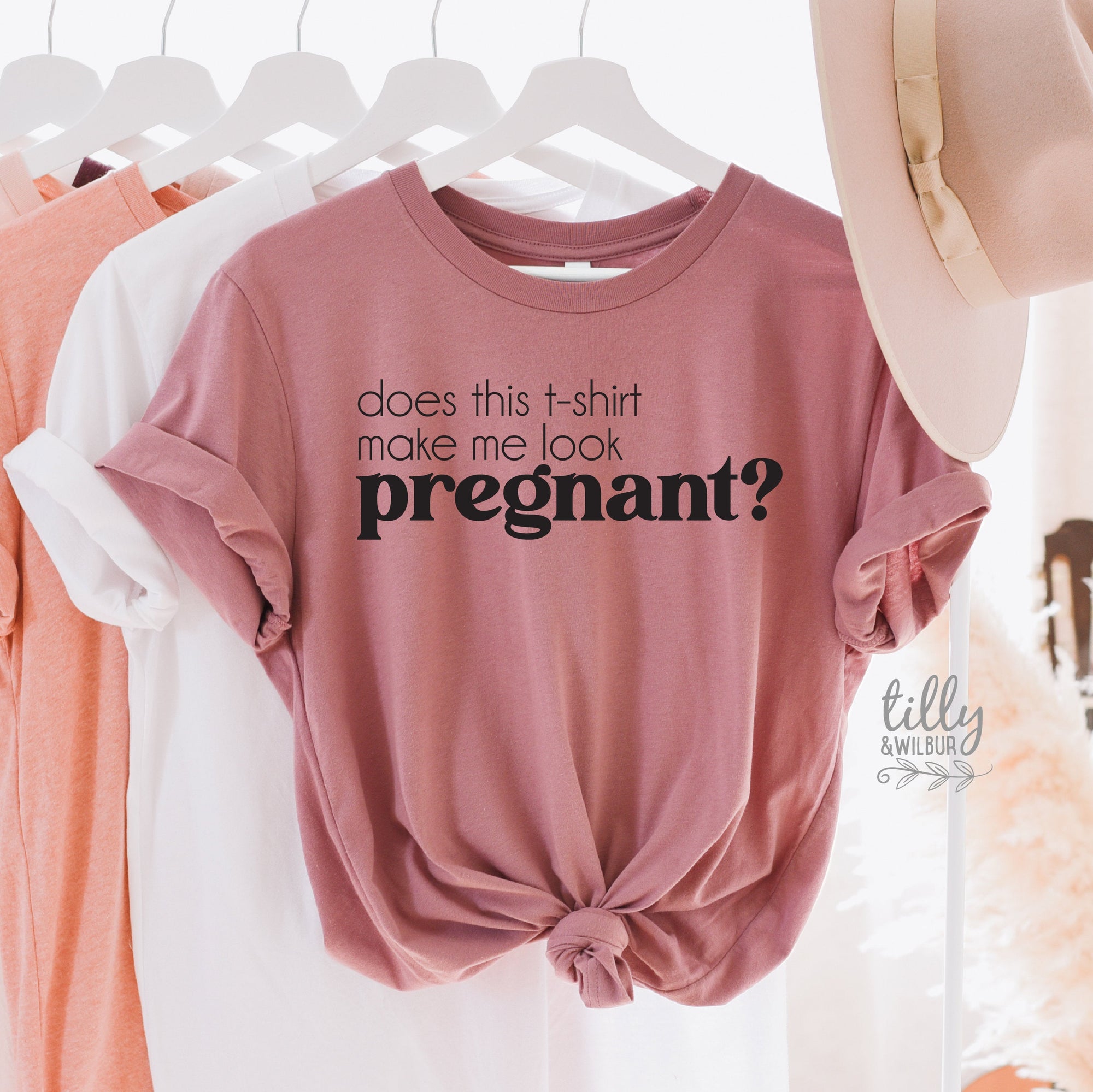 Does This T-Shirt Make Me Look Pregnant?, Pregnancy Announcement T-Shirt, New Mum T-Shirt, Funny Pregnancy Announcement T-Shirt, Baby Shower
