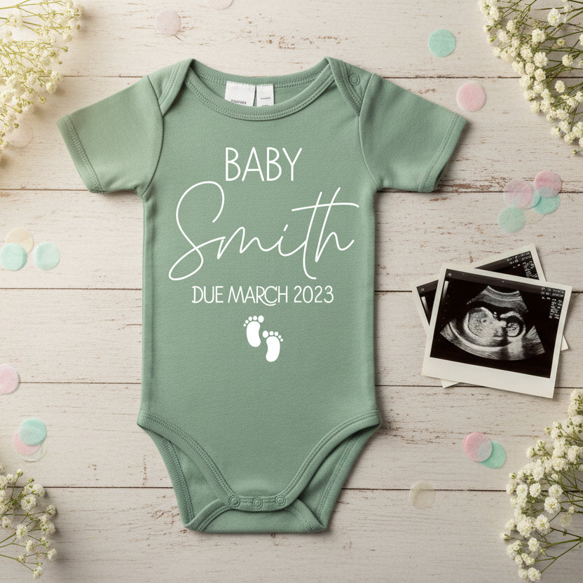 Pregnancy Announcement Baby Bodysuit, Baby Announcement Bodysuit, Custom Baby Romper, Custom Baby Bodysuit,  Personalised Reveal Outfit