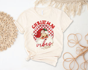 Christmas Vibes T-Shirt, Retro Santa Christmas T-Shirt, Santa Christmas T-Shirt, Women's Christmas Gift, Vintage Santa T-Shirt, Retro Xmas